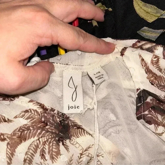 Joie  - Palm Desert Cactus Print Faux Wrap Blouson Sleeve Blouse - Picture 5 of 6